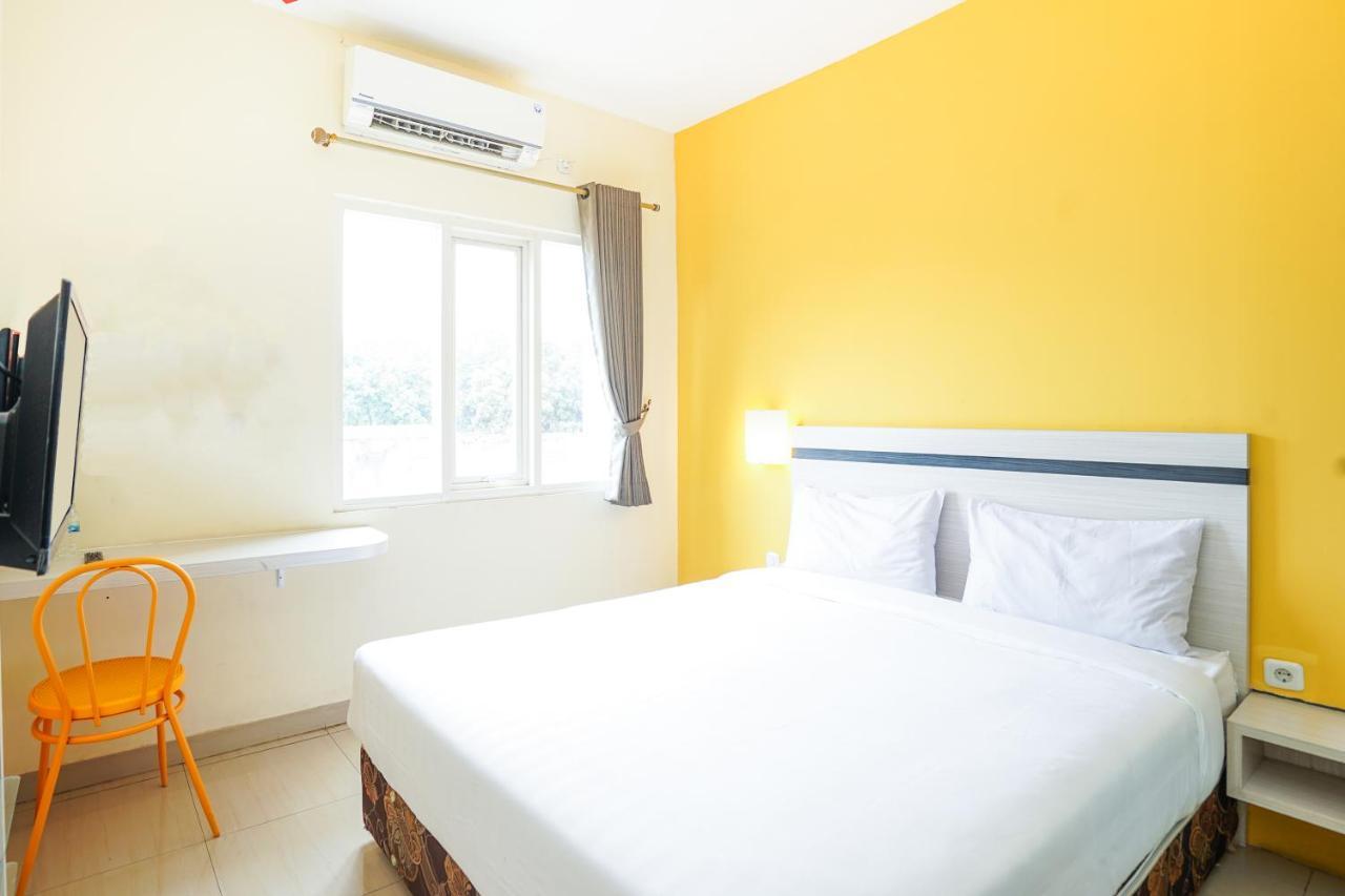 Pratisarawirya Guesthouse By Ecommerceloka Surabaya Eksteriør bilde