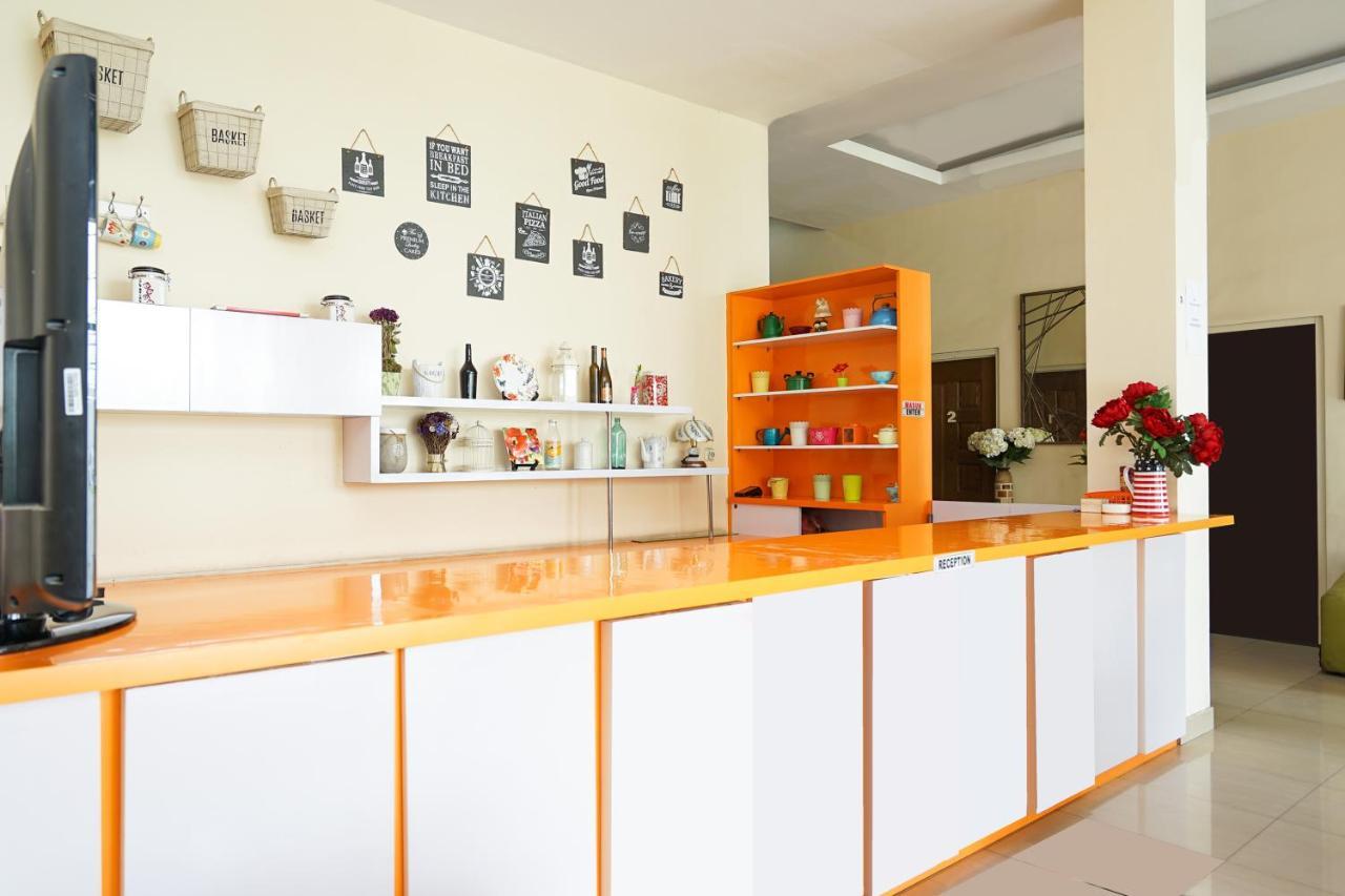Pratisarawirya Guesthouse By Ecommerceloka Surabaya Eksteriør bilde