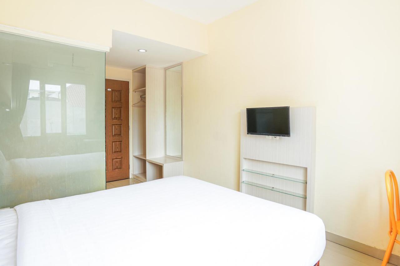 Pratisarawirya Guesthouse By Ecommerceloka Surabaya Eksteriør bilde