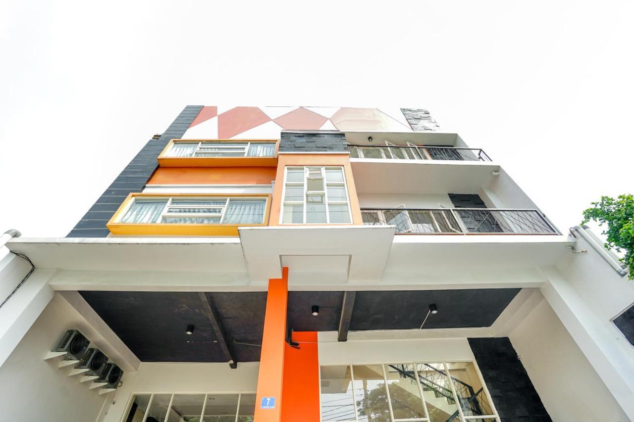 Pratisarawirya Guesthouse By Ecommerceloka Surabaya Eksteriør bilde