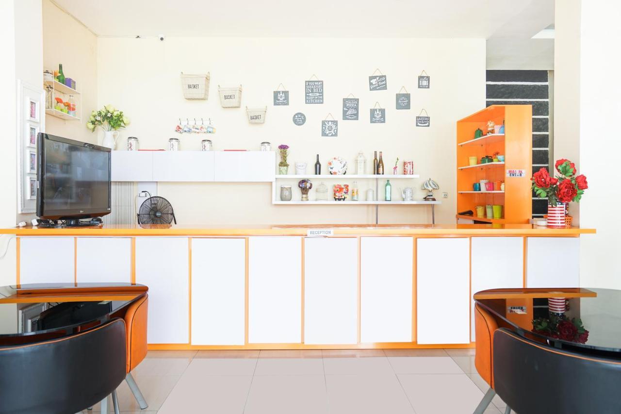 Pratisarawirya Guesthouse By Ecommerceloka Surabaya Eksteriør bilde