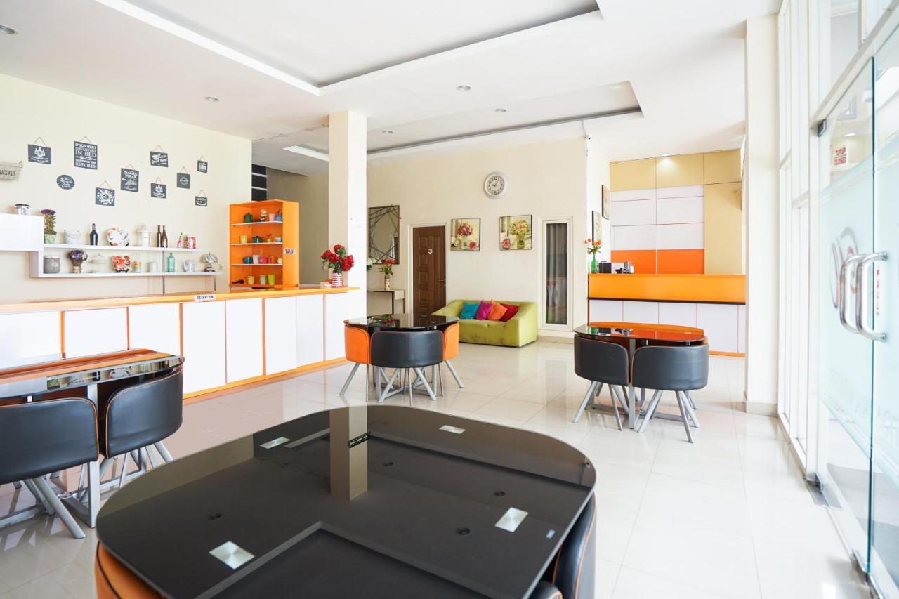 Pratisarawirya Guesthouse By Ecommerceloka Surabaya Eksteriør bilde