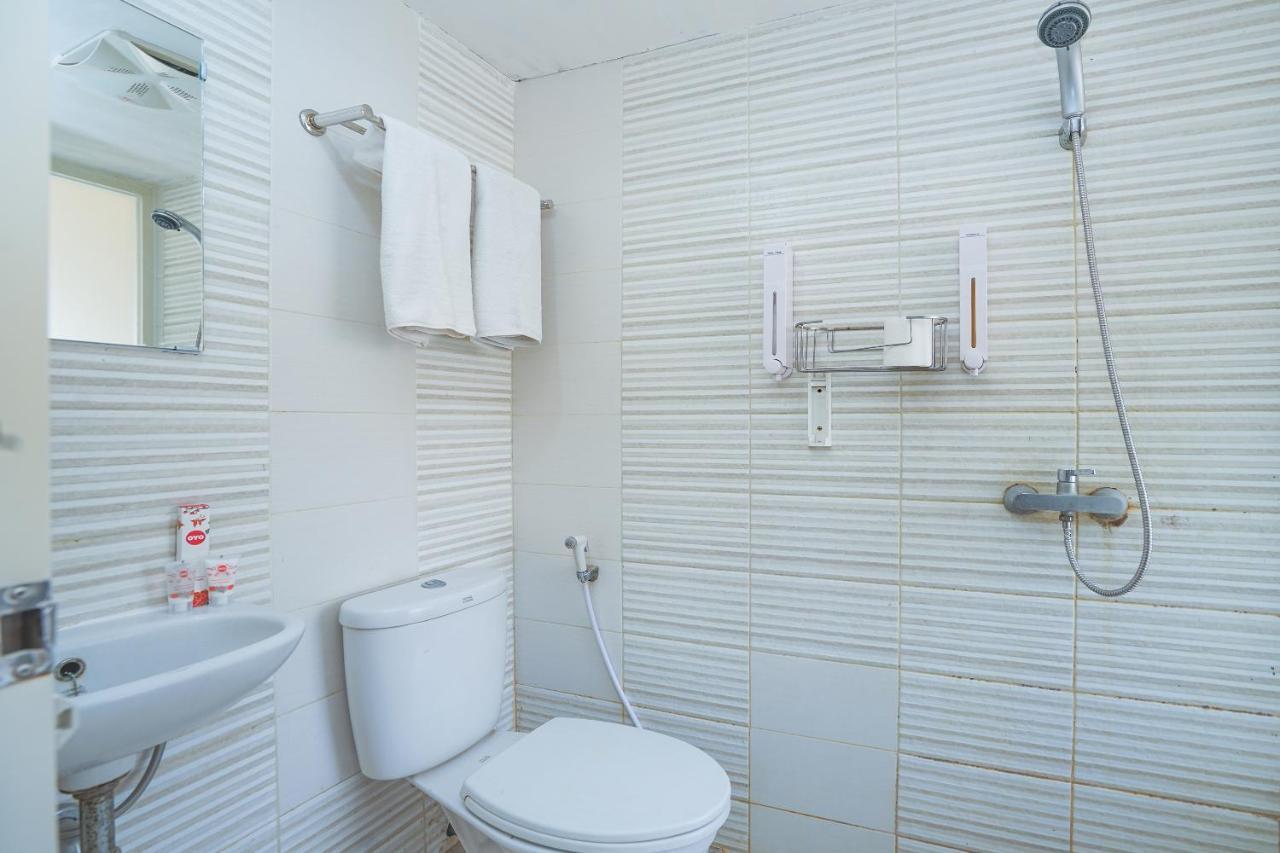 Pratisarawirya Guesthouse By Ecommerceloka Surabaya Eksteriør bilde