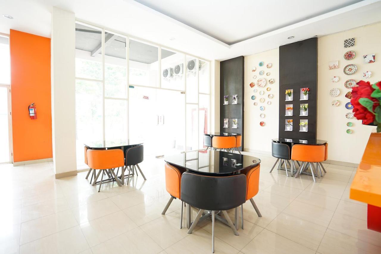 Pratisarawirya Guesthouse By Ecommerceloka Surabaya Eksteriør bilde